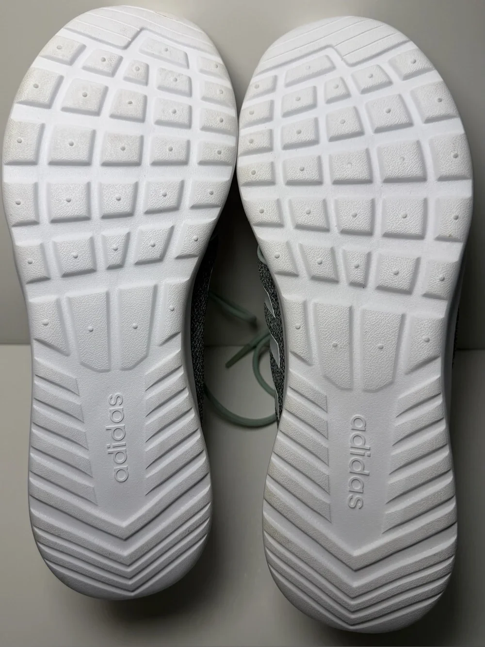 Adidas Womens 8.5 Cloudfoam QT Racer Sneakers Running Shoes Gray White Green